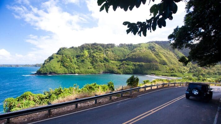sightseeing on Maui rent a car